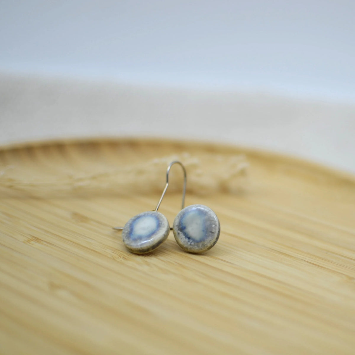 pendiente-ceramica-artesanal-plata-gris-regalo1