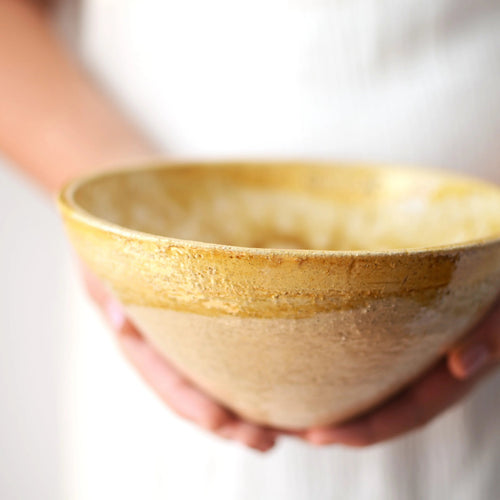Bowl cerámica artesanal Amor Amor arcilla blanca con chamota esmalte crudo y miel efecto craquelado hecho a mano 550ml - Maia Artesanía Cerámica