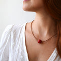 collar-bola-ceramica-artesania-rojo-regalo-cuero-plata1