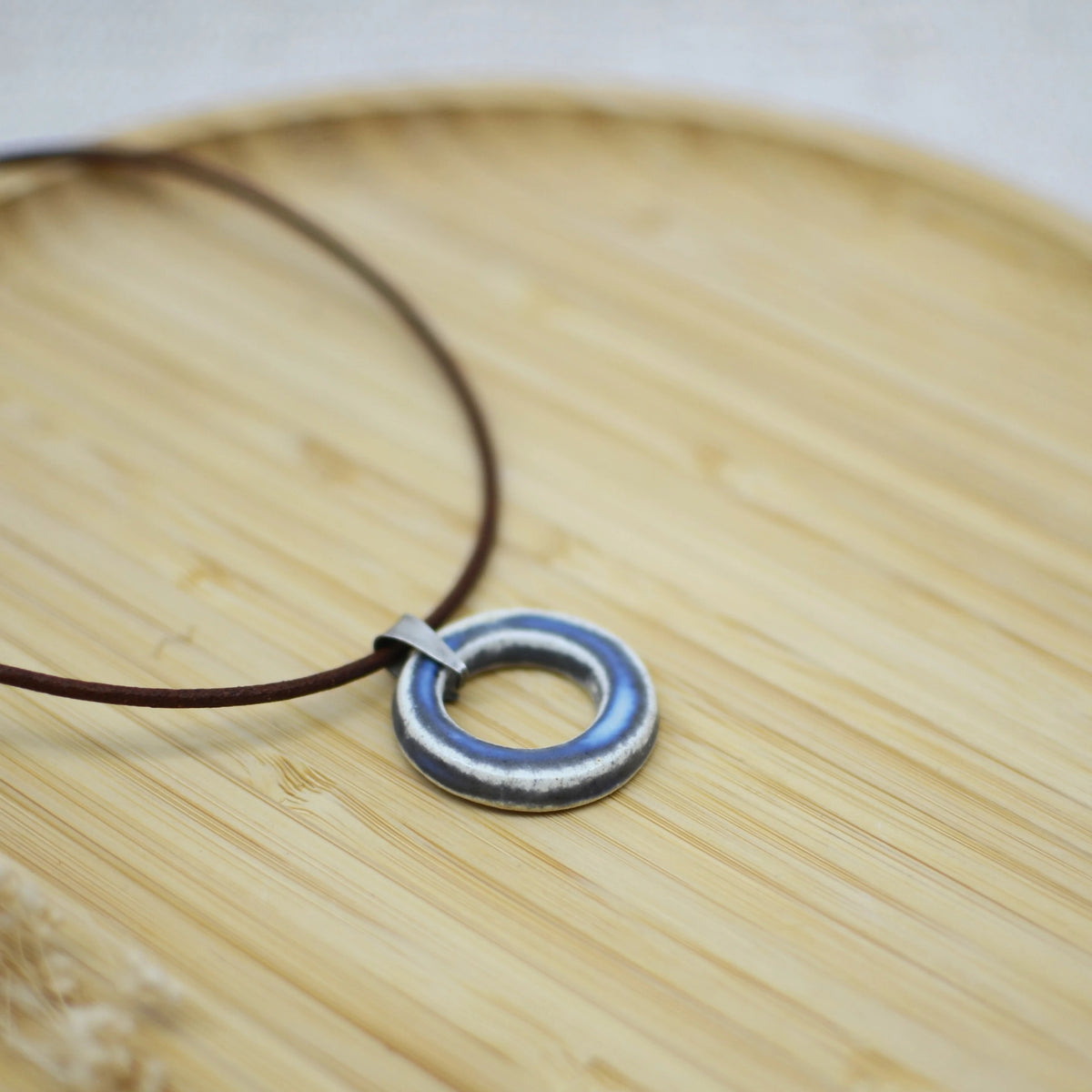 joyeria-colgante-plata-artesania-ceramica-regalo-aro-gris-plateado