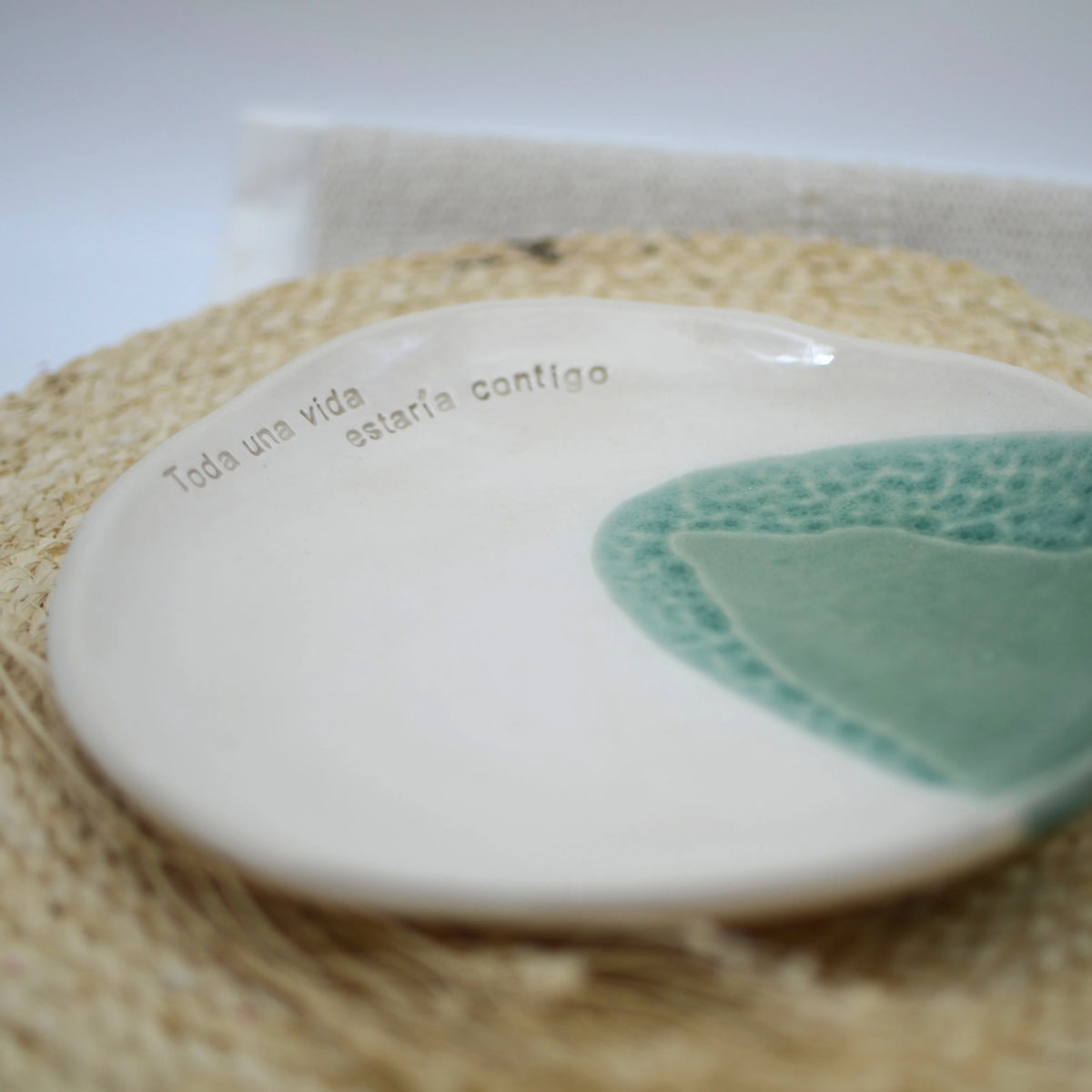 plato-artesania-ceramica-regalo-perosinalizado-todaunavidaestariacontigo