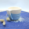 Taza cerámica artesanal Eres mi Persona Favorita esmaltada en blanco y celeste hecha a mano 250ml - Maia Artesanía Cerámica