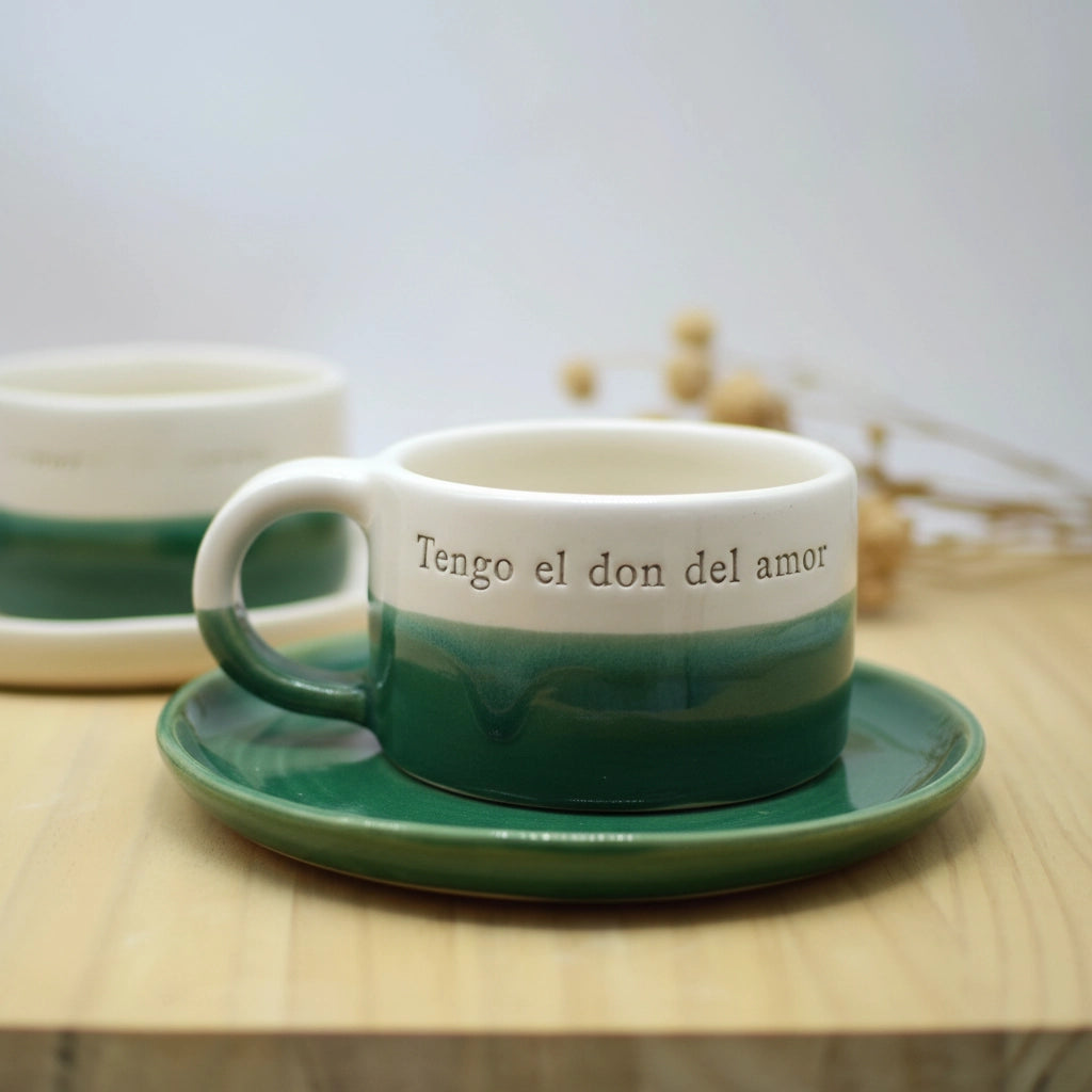 regalo-unico-taza-apilable-ceramica-artesanal-verde y blanco