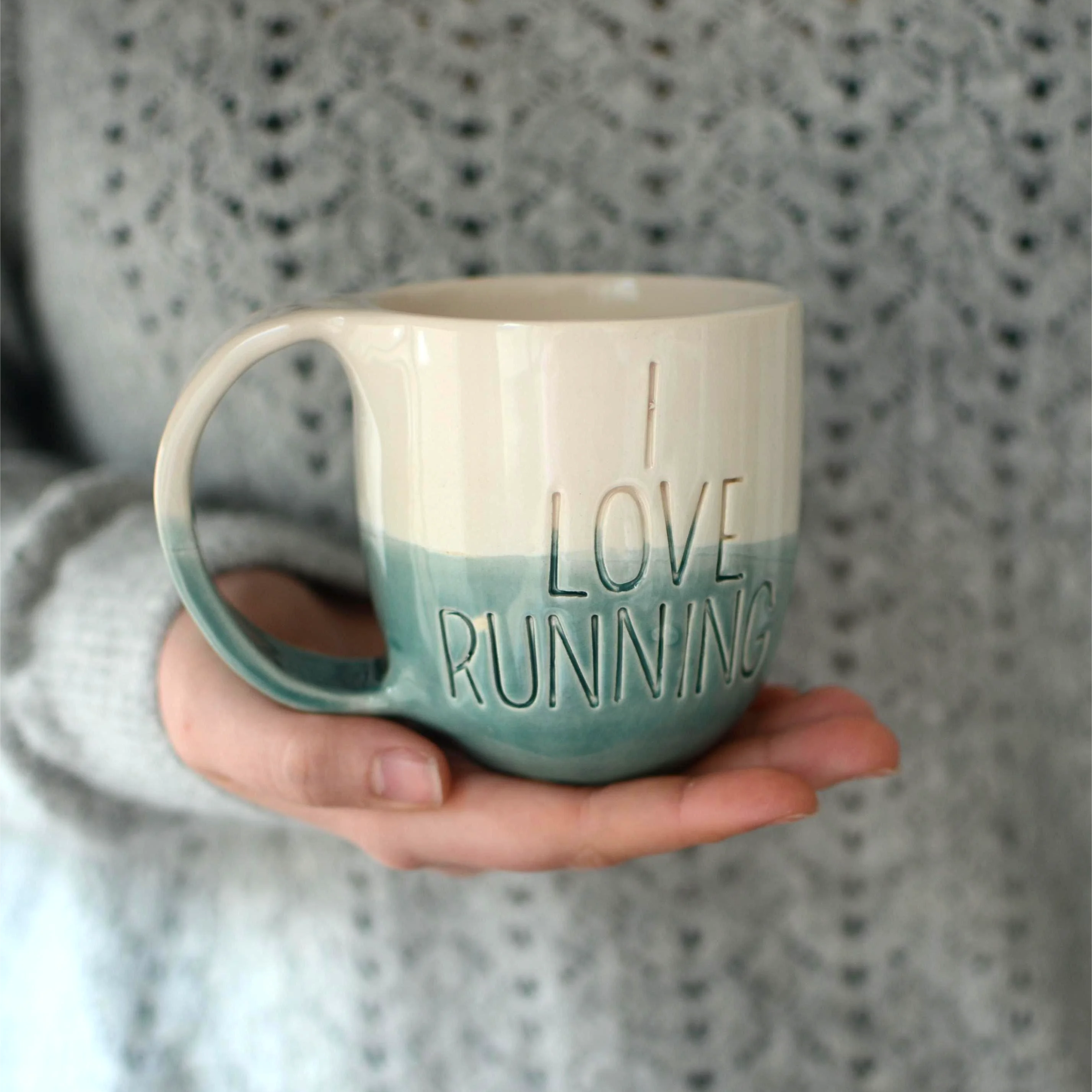 Taza Sonríe personalizada con texto a mano, cerámica artesanal 250-300 ml — regalo único y original de Maia Cerámica